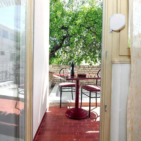 Apartment Charming In Near Beaches